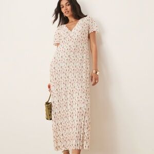 ASOS Pleated Plisse Floral V-Neck Maxi Dress in Light Ivory